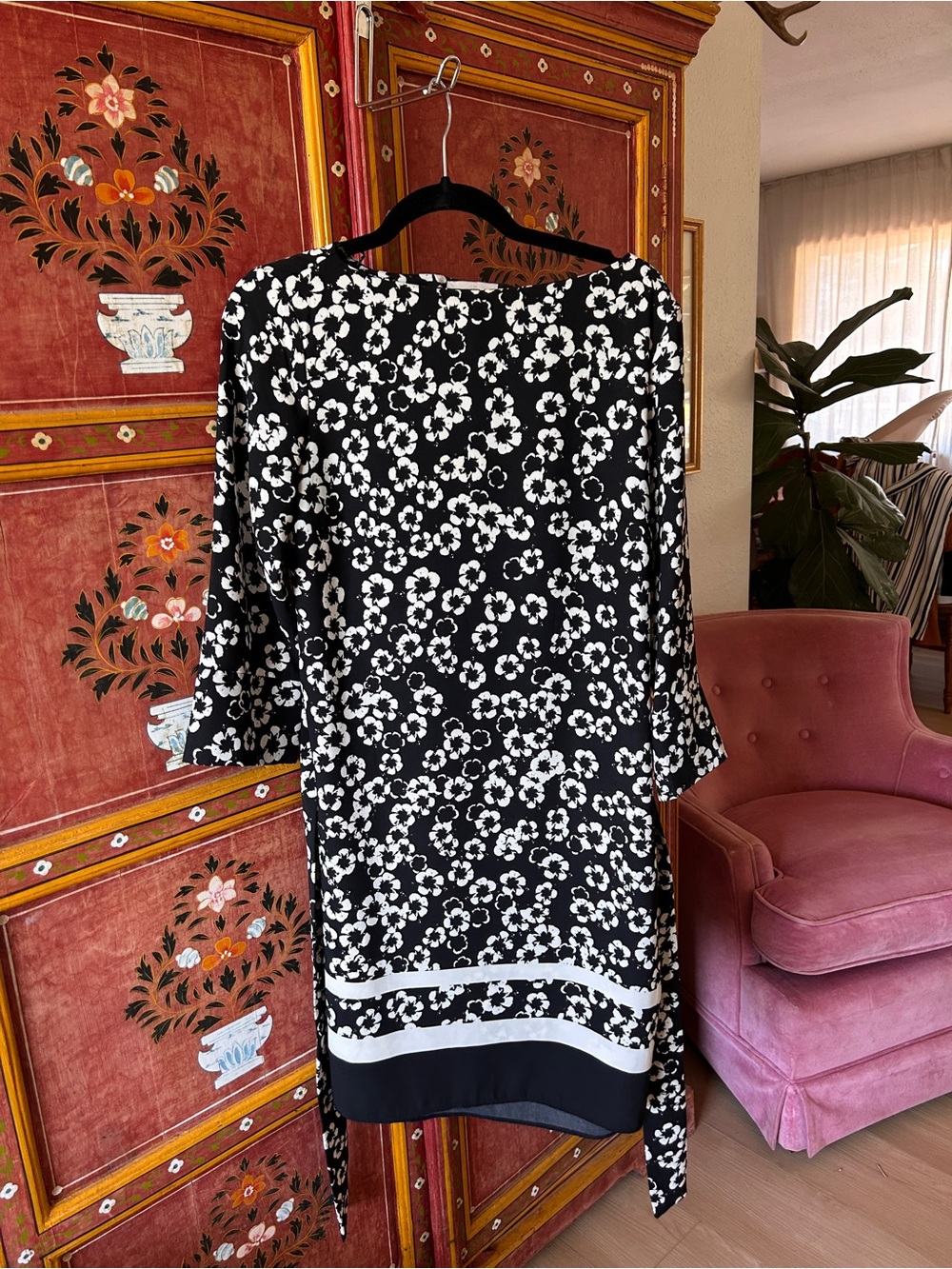 H&M Black and White Floral Tie-Waist 3/4 Sleeve Dress - Picture 2 of 6